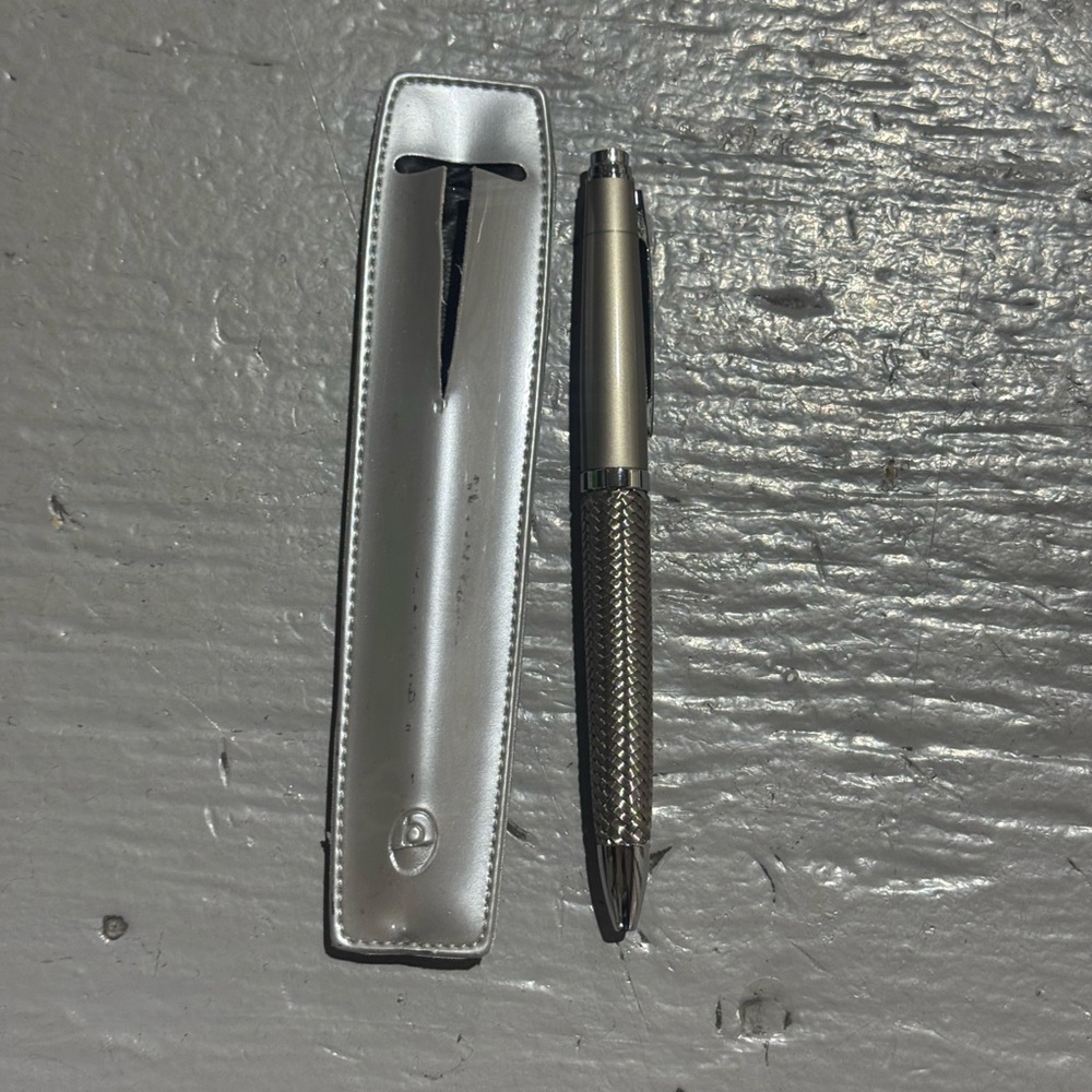 Silver Textured Pen with Case